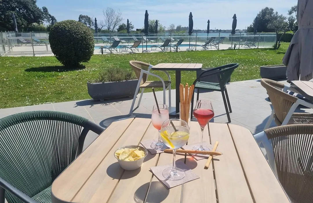 Hôtel Ariane-1